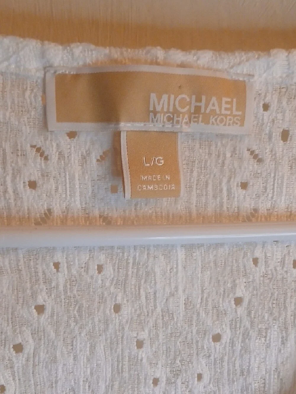 Michael Kors White Eyelet V-Neck Tie-Front Blouse‎